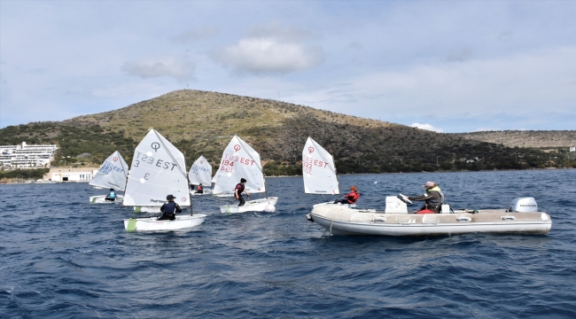 Estonyalı yelkenciler Bodrum'da kamp yapıyor