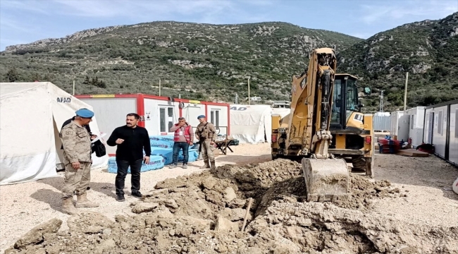 Hatay'da ilaçlama, WC ve duş hizmetleri devam ediyor