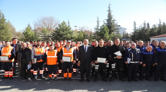 Hatay'da nöbetini tamamlayan Konya Büyükşehir Belediyesi personeline teşekkür belgesi verildi