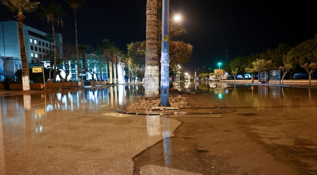 Hatay'ın İskenderun ilçesinde deniz seviyesi yükseldi