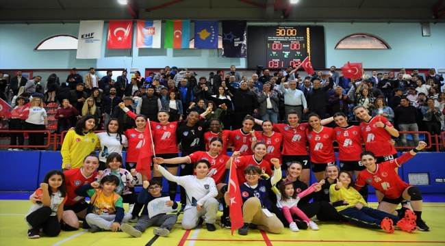 Hentbol: EHF Kadınlar Avrupa Kupası