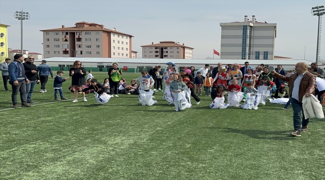 Iğdır'da depremzede çocuklar için "şenlik" düzenlendi