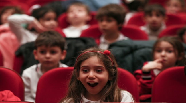 İzmir Devlet Senfoni Orkestrası çocuklara konser verdi