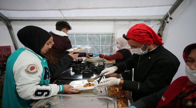 Kahramanmaraş'ta 6 Şubat'tan bu yana depremzedelere 61 milyon öğün yemek verildi