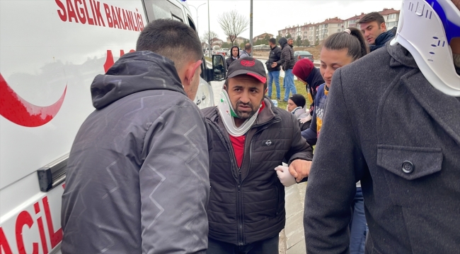 Kütahya'daki trafik kazasında 7 kişi yaralandı