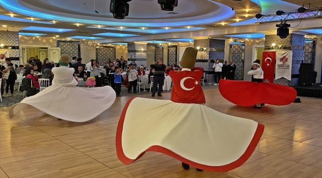 Mersin'de "Birr Lokma Bin Sofra" iftar programı düzenlendi