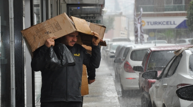  Mersin'de sağanak ve dolu etkili oldu 