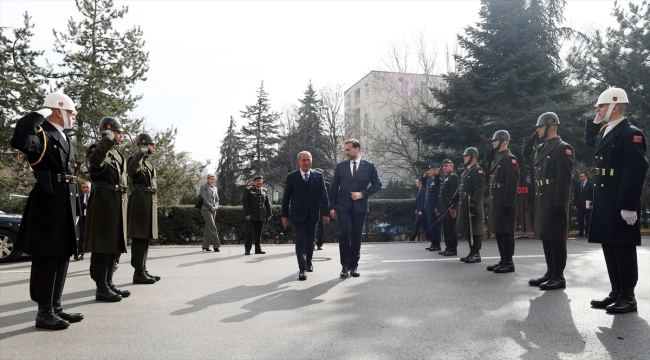 Milli Savunma Bakanı Akar, Hırvat mevkidaşı Banozic ile görüştü