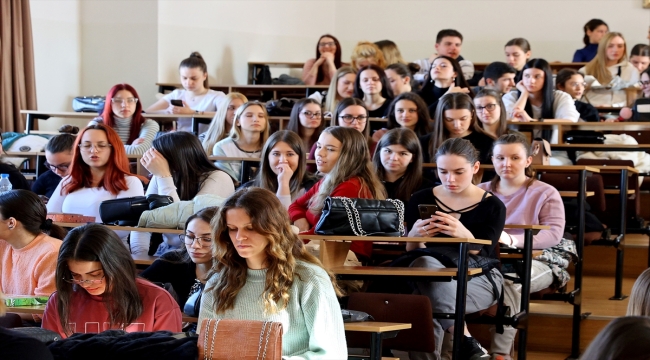 Sırbistan'da, Türkiye'nin Belgrad Büyükelçiliği ve Niş Üniversitesi işbirliğinde Türkçe kursu açıldı