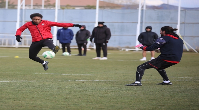 Sivasspor, Fiorentina maçının hazırlıklarını sürdürdü