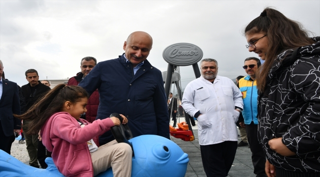 Ulaştırma ve Altyapı Bakanı Karaismailoğlu, Gaziantep'te incelemelerde bulundu