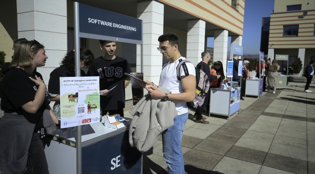 Uluslararası Saraybosna Üniversitesinin bursluluk sınavına 1500'den fazla öğrenci katıldı