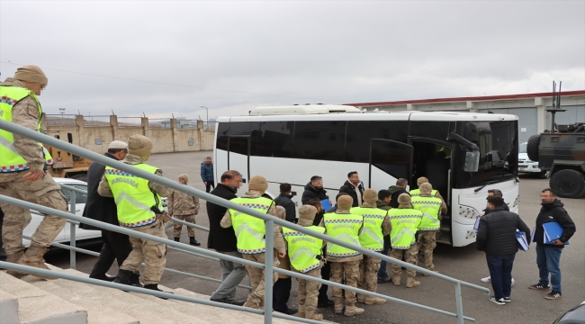 Van'da tefecilere yönelik operasyonda 9 şüpheli tutuklandı