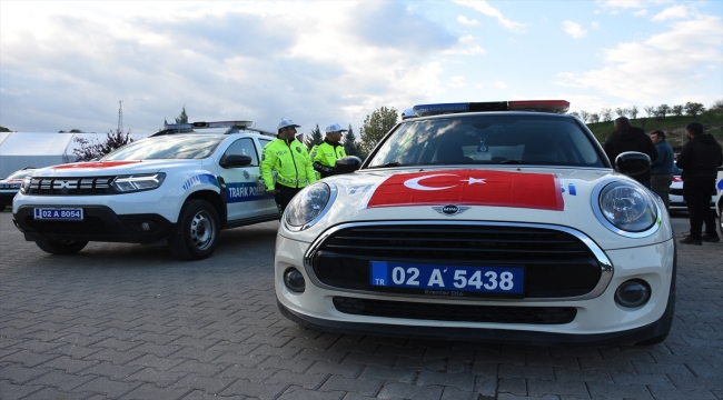 Adıyaman Emniyet Müdürlüğüne bağışlanan 29 ekip aracı hizmete alındı