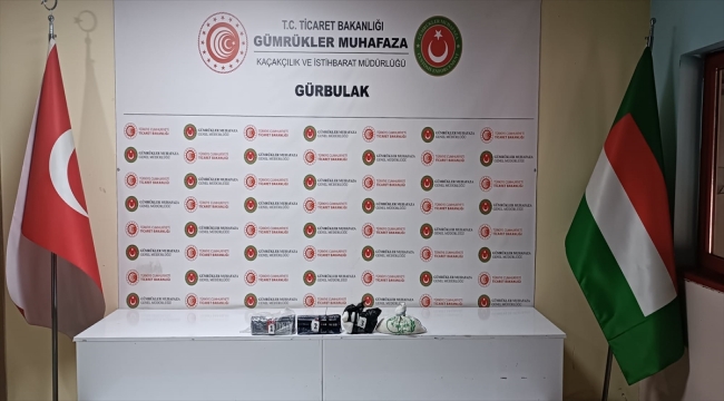 Ağrı'da İran plakalı tırda 3 kilo 90 gram uyuşturucu ele geçirildi