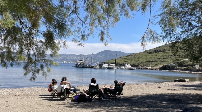 Antalya ve Muğla sahillerinde bayram tatili yoğunluğu yaşanıyor