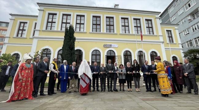 Bakanlar Özer ve Muş, Samsun Olgunlaşma Enstitüsü ve Sanat Merkezi'nin açılışına katıldı