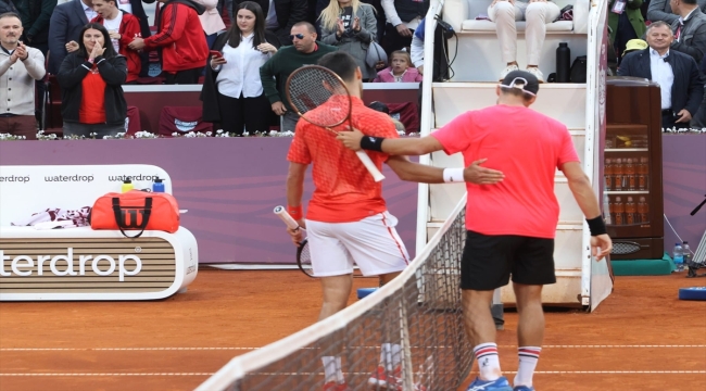 Djokovic, Sırbistan Açık Tenis Turnuvası'na çeyrek finalde veda etti