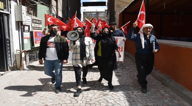 Hakkarili aileler çocukları için HDP önündeki eylemlerini sürdürdü