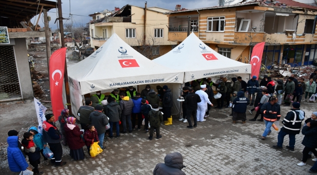 Kahramankazan'ın "kazanları", depremzedeler için kaynıyor