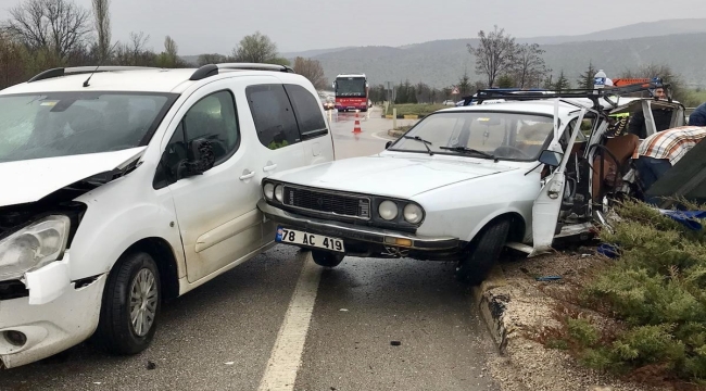 Karabük'te meydana gelen iki kazada 10 kişi yaralandı