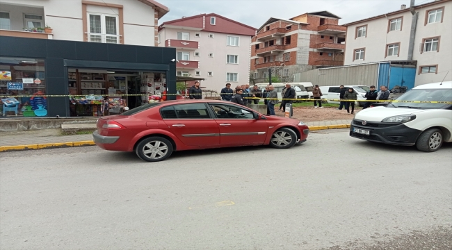 Kocaeli'de trafikte yol verme kavgasında 2 kişi silahla yaralandı