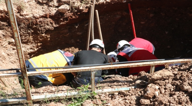 Şanlıurfa'da göçük altında kalan 4 işçi kurtarıldı