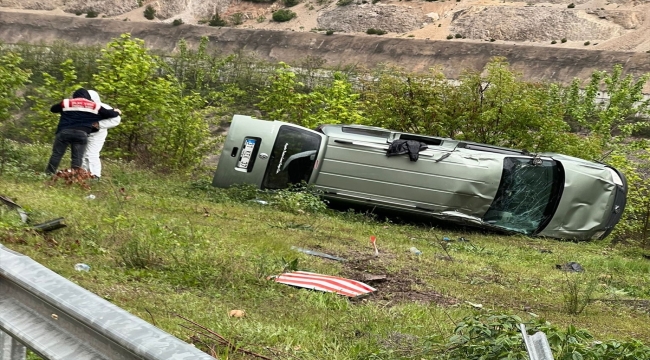 Tokat'ta devrilen minibüsteki 1 kişi öldü, 3 kişi yaralandı 