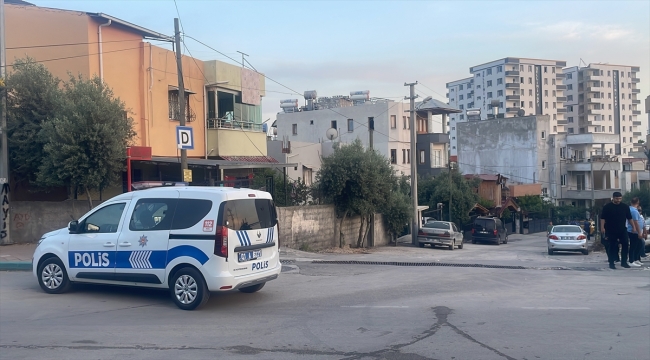 Adana'da eşini silahla öldüren zanlı, iki kayınbiraderini ve halasını yaraladı