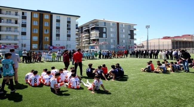 Ağrı'da "4. Minikler Futbol Şenliği" başladı