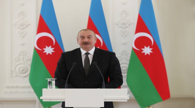 Aliyev: "(Ermenistan'la) Barış anlaşmasının imzalanmasının kaçınılmaz olduğuna inanıyoruz"