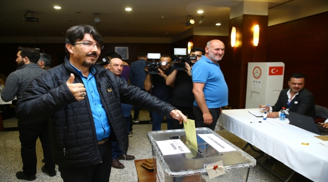 Azerbaycan'da, Türkiye'deki Cumhurbaşkanı Seçimi'nin 2. tur oylaması başladı