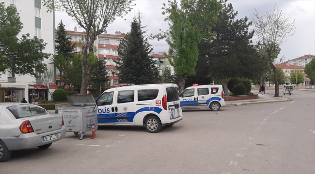 Çorum'da bir kişi bıçakla, bir kişi de sopayla yaralandı