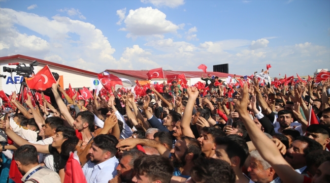 Cumhurbaşkanı Erdoğan, Adıyaman'da konteyner kent ziyaretinde konuştu