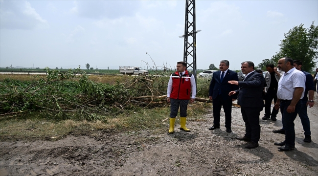 Osmaniye'de fırtına ve sağanak hayatı olumsuz etkiledi