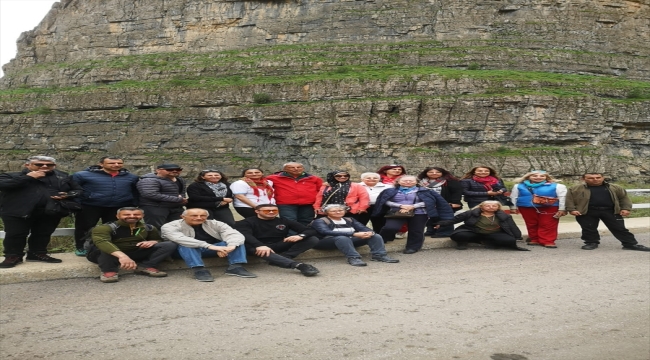 Hakkari'ye gelen doğaseverler, eşsiz doğal güzellikleri keşif gezilerine katıldı