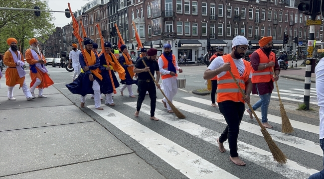 Hollanda'da yaşayan Sihler Amsterdam'da Vaisakhi festivali düzenlendi