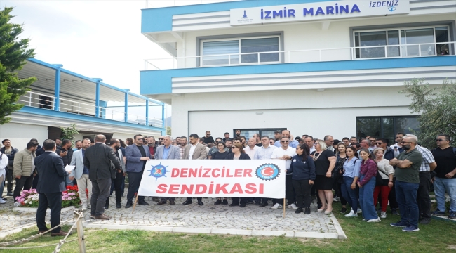 İZDENİZ AŞ'de toplu sözleşme görüşmelerinde uzlaşılamamasına, gemi düdükleriyle tepki