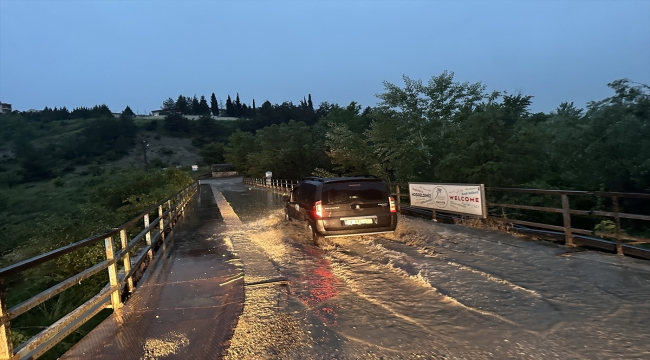 Karabük'te sağanak ve dolu etkili oldu