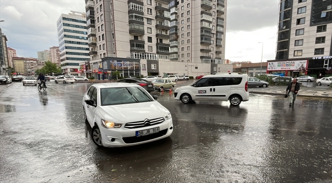 Kayseri'de sağanak etkili oldu