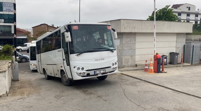 Kocaeli merkezli dolandırıcılık operasyonunda yakalanan 24 şüpheli adliyede