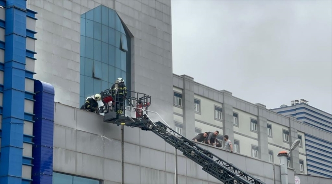 Samsun Eğitim ve Araştırma Hastanesi'nde çıkan yangın söndürüldü