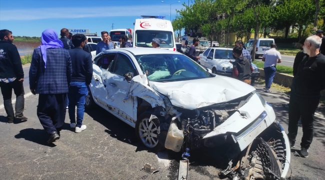 Şanlıurfa'da trafik kazasında 4 kişi yaralandı