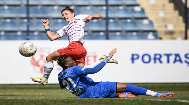 Turkcell Kadın Futbol Süper Ligi yarı final