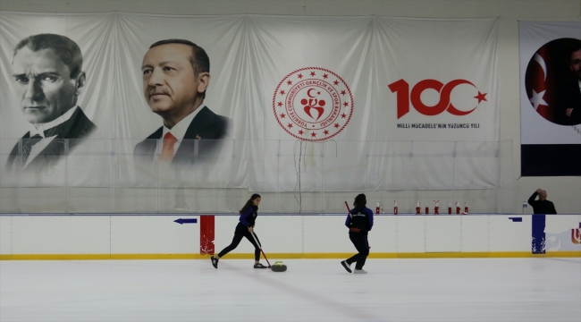 Türkiye Curling Yükselme Müsabakaları Samsun'da devam ediyor