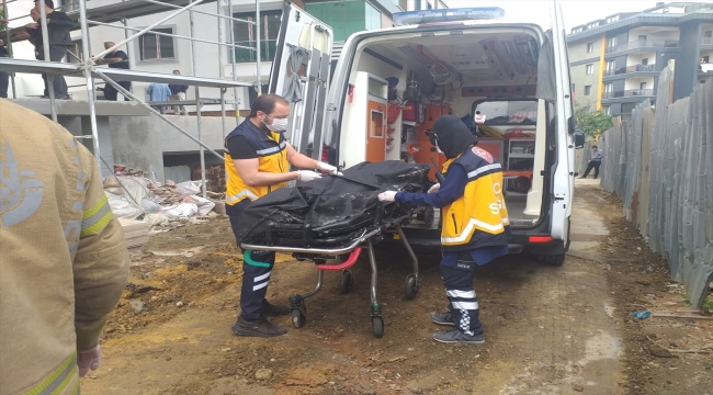 Üsküdar'da inşaatın su dolu asansör boşluğunda ceset bulundu