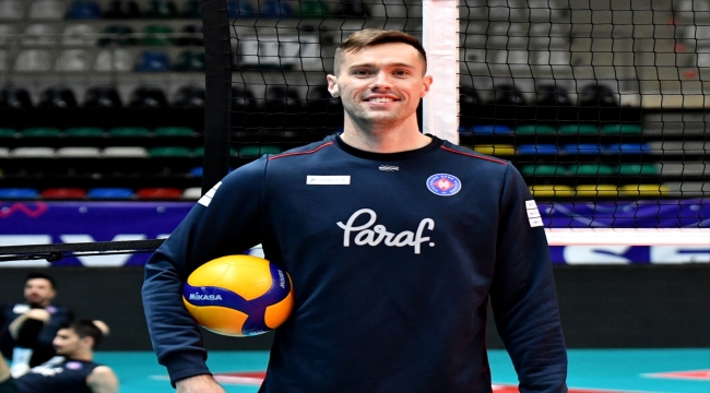 Voleybol Efeler Ligi final serisinde ikinci maç yarın yapılacak