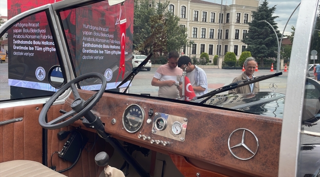 Atatürk'ün makam aracı olarak kullandığı otomobilin benzeri Bolu'da sergilendi