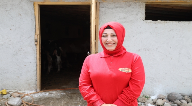 Bileziklerini satarak hayvancılığa başlayan girişimci kadın taleplere yetişemiyor