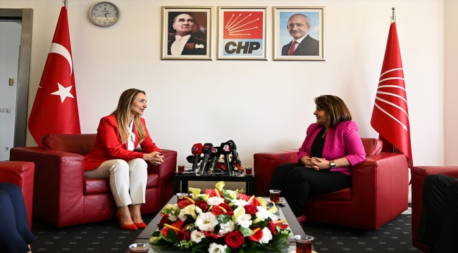 CHP Genel Merkezi'nde partiler arası bayramlaşma